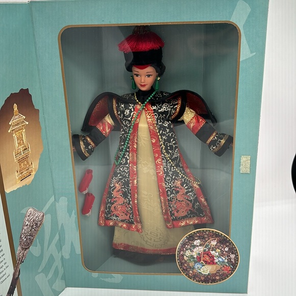 Barbie Chinese Empress 1996 - Mattel - NRFB (Neuve En Boîte)